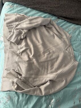 American Eagle Outfitters Light Gray Pullover Sweatshirt